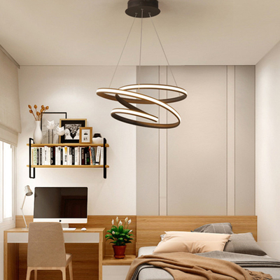 โคมไฟระย้าไฟ LED แหวนอลูมิเนียมที่ทันสมัยสำหรับห้องนอนห้องนั่งเล่น